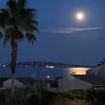 Lovely In Maxime