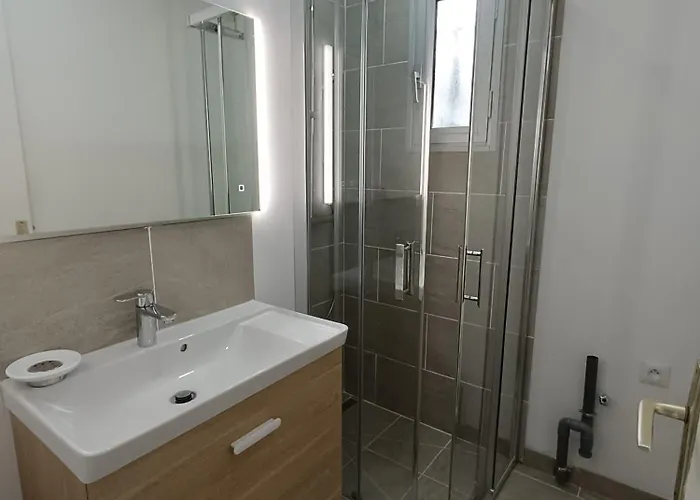 Lovely In Maxime * סן-מקסים