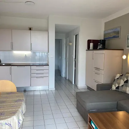 Appartamento Modern In Maxime With Seaview