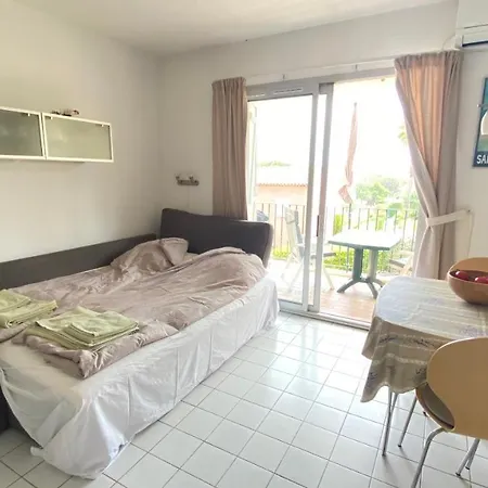 Modern In Maxime With Seaview Appartamento